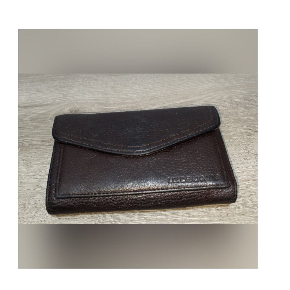 Liz Claiborne Leather Co Woman's Classic Dark Brown Leather Trifold Wallet